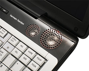 Опубликованы спецификации и цены ноутбуков Toshiba Satellite X205 с поддержкой HD DVD