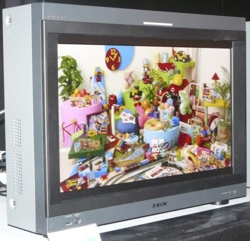 Sony представила профессиональные ЖК-дисплеи 23" и 42"