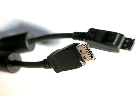 AMD подготовила первый адаптер на чипе RV635 с поддержкой DisplayPort