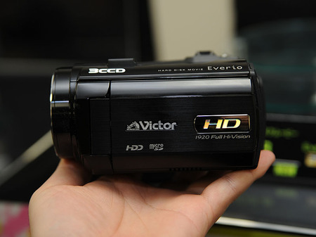 Новые камкордеры Everio GZ-HD5/GZ-HD6 от JVC