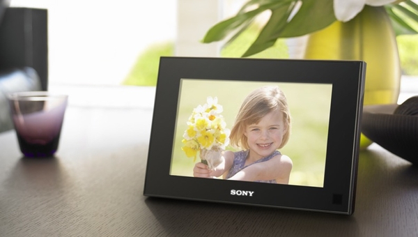 Новые цифровые фоторамки S- Frame от SONY