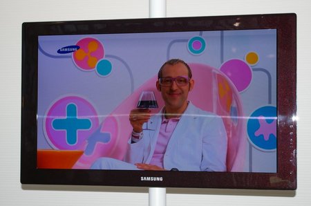 Samsung продемонстрировал 31’’ OLED телевизор