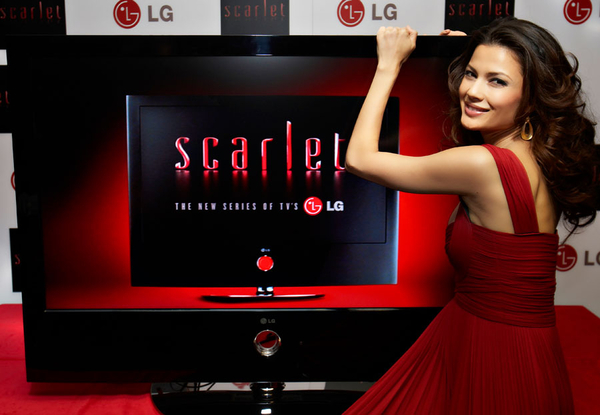 LG выпускает новые ультратонкие LCD телевизоры "Scarlet"