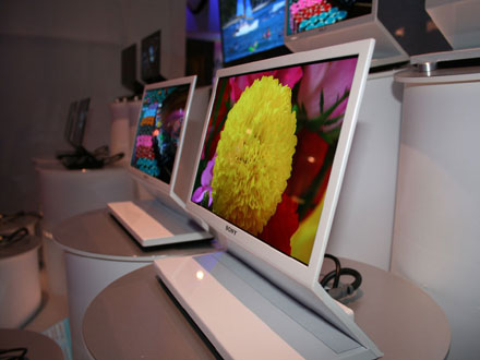 Sony инвестирует в OLED Sony инвестирует в OLED