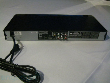 Общение с новым DVD плеером XD-E500 от Toshiba Общение с новым DVD плеером XD-E500 от Toshiba
