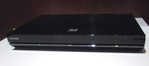 Blu-ray плеер Samsung с функцией Google TV Blu-ray плеер Samsung с функцией Google TV