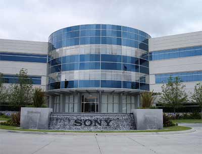 Sony теряет время и транжирит деньги?