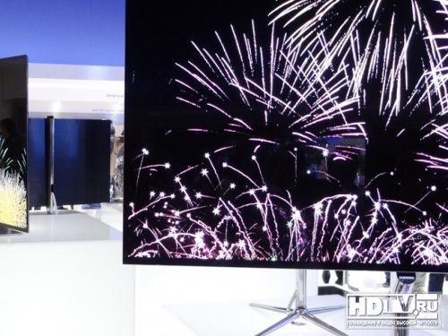 Samsung и LG представят 75 и 77-дюймовые OLED телевизоры Samsung и LG представят 75 и 77-дюймовые OLED телевизоры