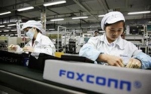 Foxconn займется разработкой OLED технологии в Японии