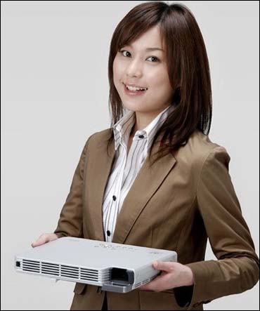 ����� ������ � ���� �������� � �������� 2500 ANSI ����� �� Casio
