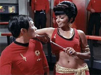 Paramount откладывают релиз Star Trek: Season 2' на HD DVD Paramount откладывают релиз Star Trek: Season 2' на HD DVD