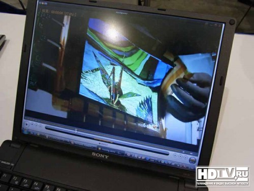 Sony  9,9-  OLED 