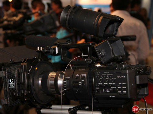  Sony NEX-FS700  960    